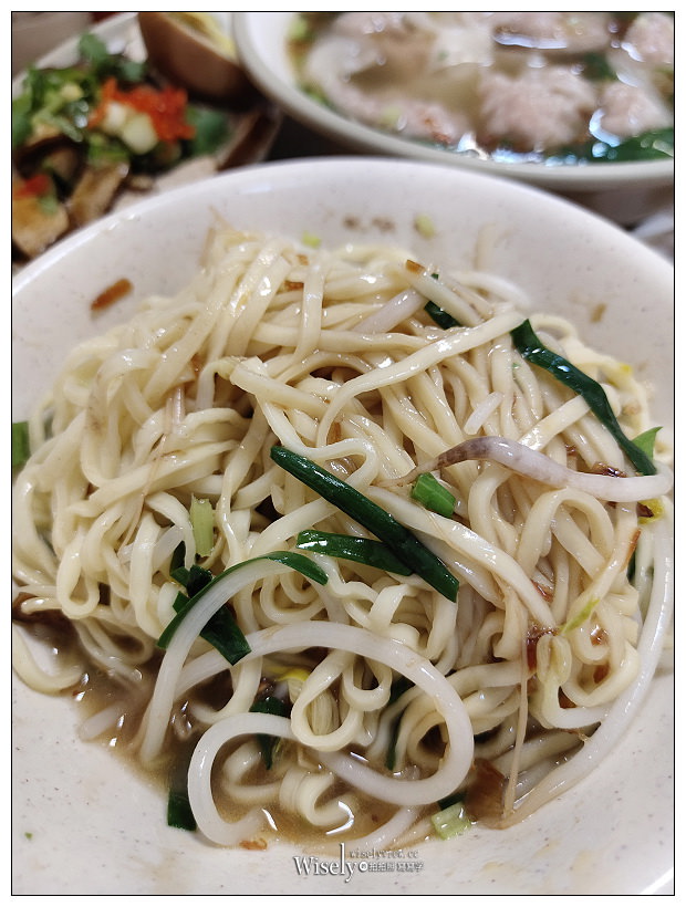 台北中正。祥園小吃店︱寧波西街黑白切麵攤，婆婆媽媽古早味，扁食麵與紅燒肉是經典～捷運中正紀念堂站美食 x 南門市場美食 x 寧波西街美食 x 植物園美食