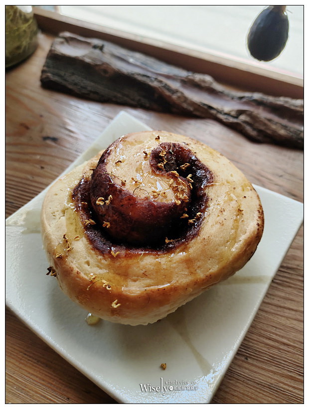 花蓮美食。實季 食記。Seedson Coffee︱文青花草系咖啡空間，手作輕食飲品有水準，相鄰花蓮文創園區，貓咪坐陪老宅咖啡店~必嚐熱壓三明治與焙茶拿鐵