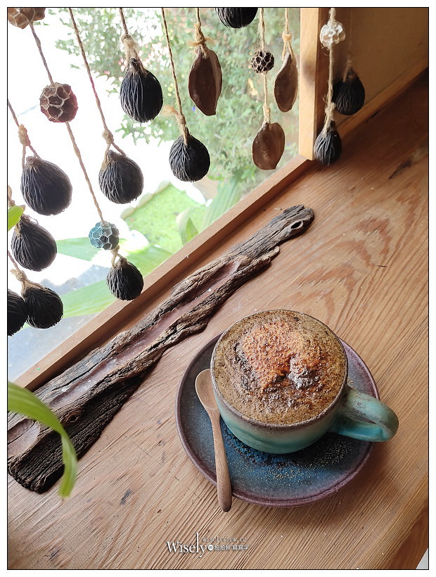 花蓮美食。實季 食記。Seedson Coffee︱文青花草系咖啡空間，手作輕食飲品有水準，相鄰花蓮文創園區，貓咪坐陪老宅咖啡店~必嚐熱壓三明治與焙茶拿鐵