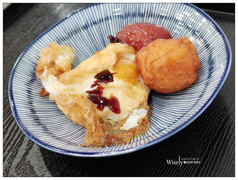 台中西屯。金爌爌肉飯︱相鄰台中朝馬站與秋紅谷旁的文青裝潢小吃，單價略高～台中焢肉飯 x 台中便當