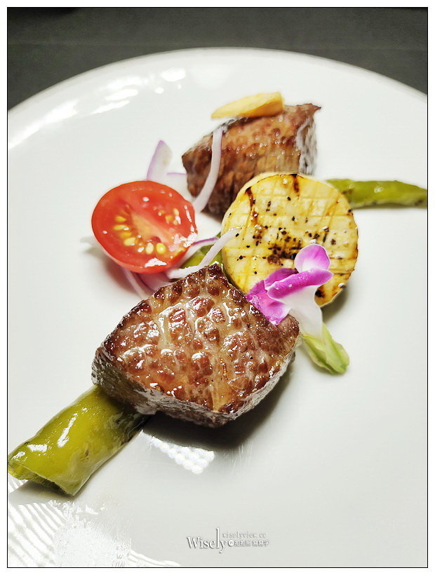 花蓮美食。極焰精緻燒肉（附菜單與必點）︱講究食材特色與本味，在小酌之餘享受直火的美味～花蓮文創園區美食 x 花蓮燒烤推薦 x 花蓮宵夜 x食尚玩家餐廳