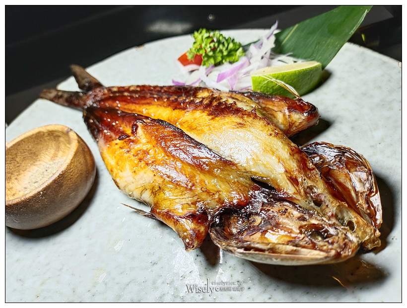 花蓮美食。極焰精緻燒肉（附菜單與必點）︱講究食材特色與本味，在小酌之餘享受直火的美味～花蓮文創園區美食 x 花蓮燒烤推薦 x 花蓮宵夜 x食尚玩家餐廳