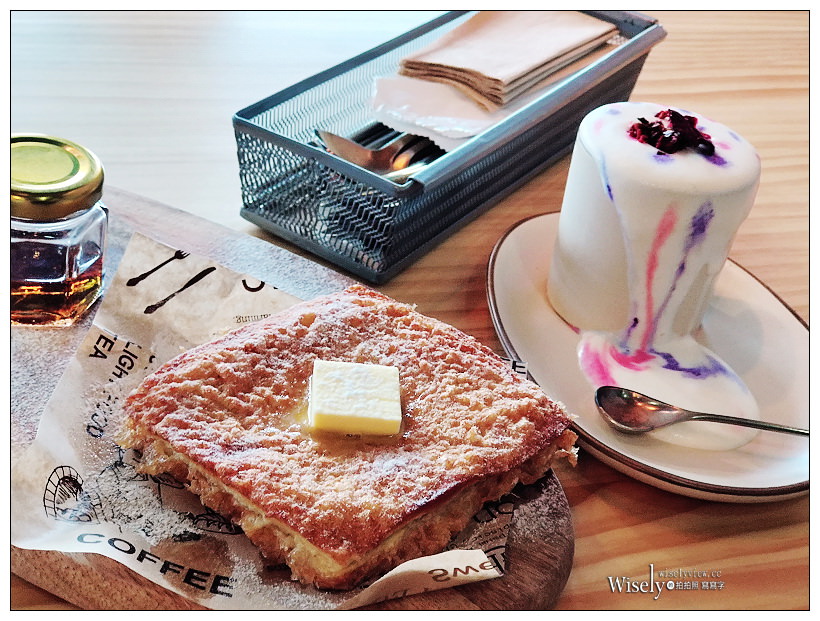 台中東區。復興咖啡交易所 FXCE︱火車新站旁的復古港式餐廳，必點超好吃的西多士，還有視覺系的奶茶咖啡～台中火車站咖啡廳 x 台中港式茶餐廳 x 台中美食