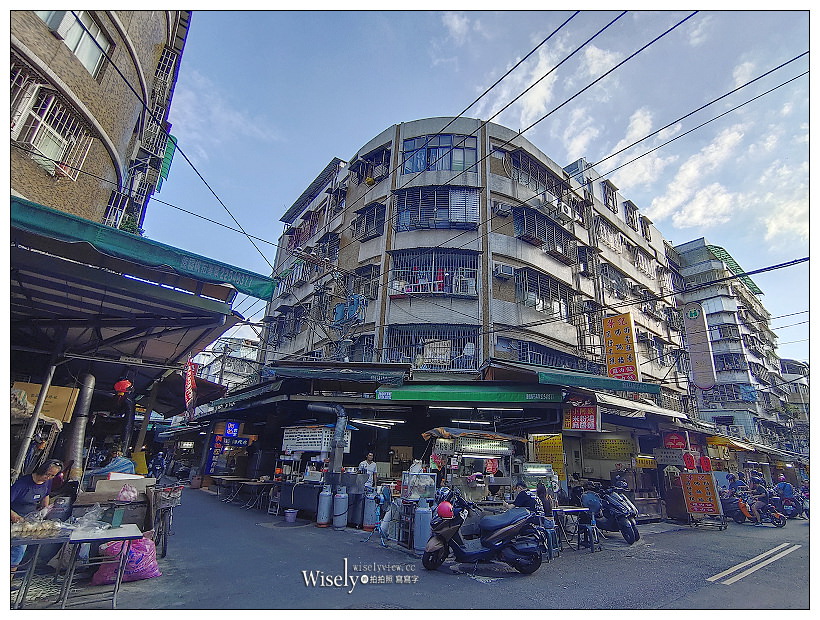 板橋美食。裕民街夜市炒飯燴飯︱不加沙茶以醬油快炒風味，煎蔥蛋與三鮮燴飯必點～捷運新埔站美食
