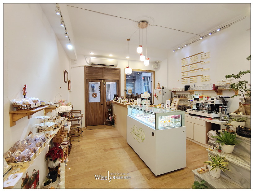 台南美食。巴哈迪印象甜品工房︱蝸牛巷內的精緻甜點店，環境簡約帶有和洋氛圍，用餐感覺宛如置身在京都之中～台南中西區美食 x 台南下午茶 x 台南甜點