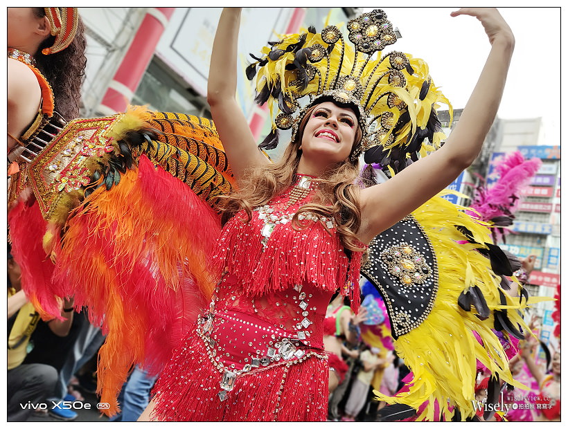 vivo X50e 開箱實拍分享︱高CP值 6.44 吋大螢幕 5G 手機，主打四鏡頭超廣角與夜拍功能，超強續航與 33W 閃充，免費到府收送六大貼心售後服務更安心