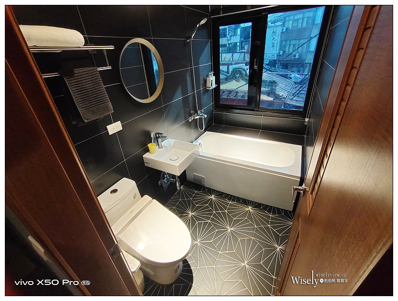 良文旅2館Ryou Hotel Vintage。台南延平郡王祠平價民宿︱平價優質文青老宅，近孔廟、台南大學與林百貨