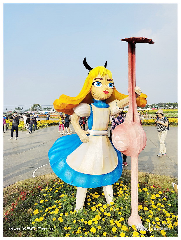 2020 新社花海節:11/14-12/06︱台中國際花毯節-愛麗絲的花境探險:活動內容、交通接駁、主題拍攝 2020 新社花海節:11/14-12/06︱台中國際花毯節-愛麗絲的花境探險:活動內容、交通接駁、主題拍攝