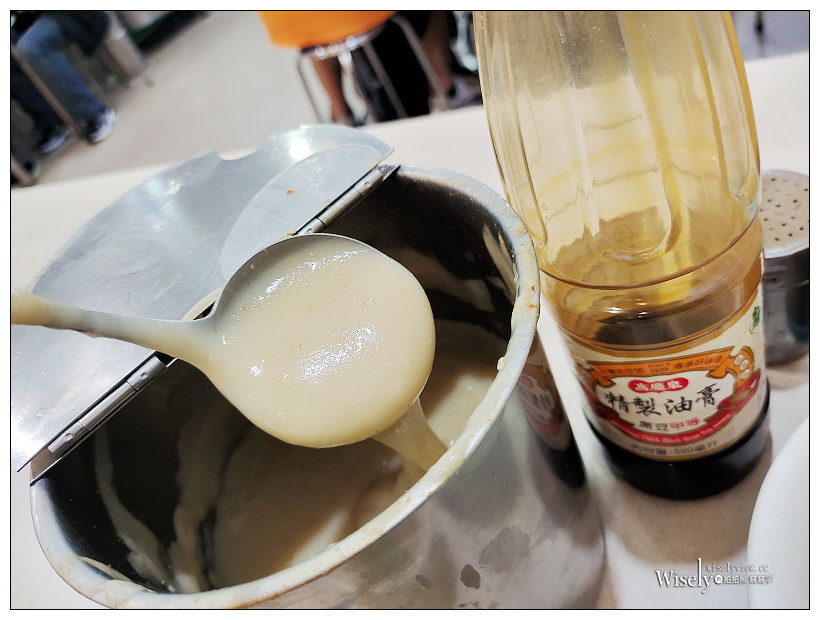台中肉員︱特色風味白糯米醬與手工油炸肉圓,在地80年老店~台中南區美食 x 台中第三市場美食 台中肉員︱特色風味白糯米醬與手工油炸肉圓,在地80年老店~台中南區美食 x 台中第三市場美食