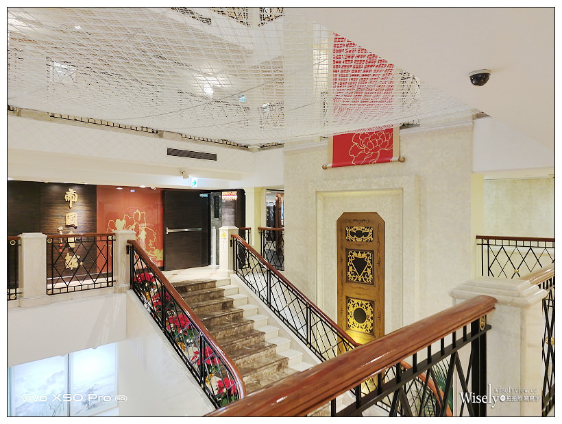 台北華國大飯店。帝國會館︱秋潮食蟹祭：過海香辣蟹、黃金咖哩蟹、鮮蟹粉絲煲，必嚐一鴨三吃與港點