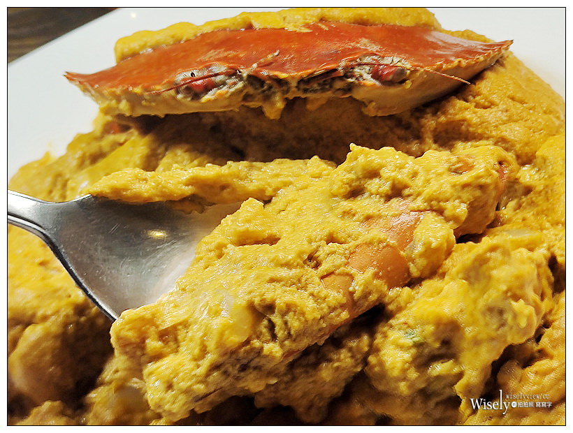 台北華國大飯店。帝國會館︱秋潮食蟹祭：過海香辣蟹、黃金咖哩蟹、鮮蟹粉絲煲，必嚐一鴨三吃與港點