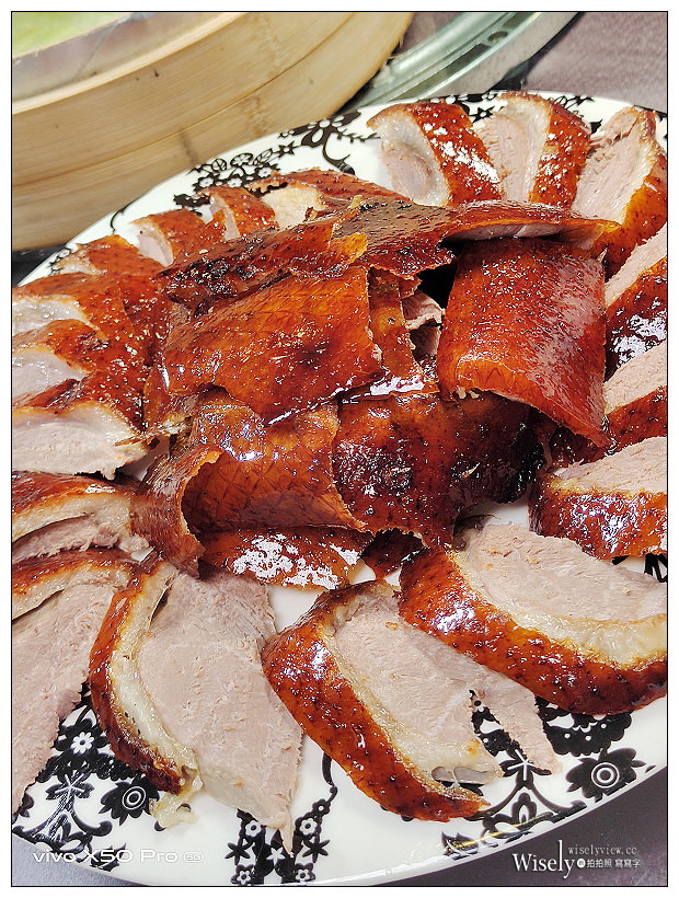 台北華國大飯店。帝國會館︱秋潮食蟹祭：過海香辣蟹、黃金咖哩蟹、鮮蟹粉絲煲，必嚐一鴨三吃與港點