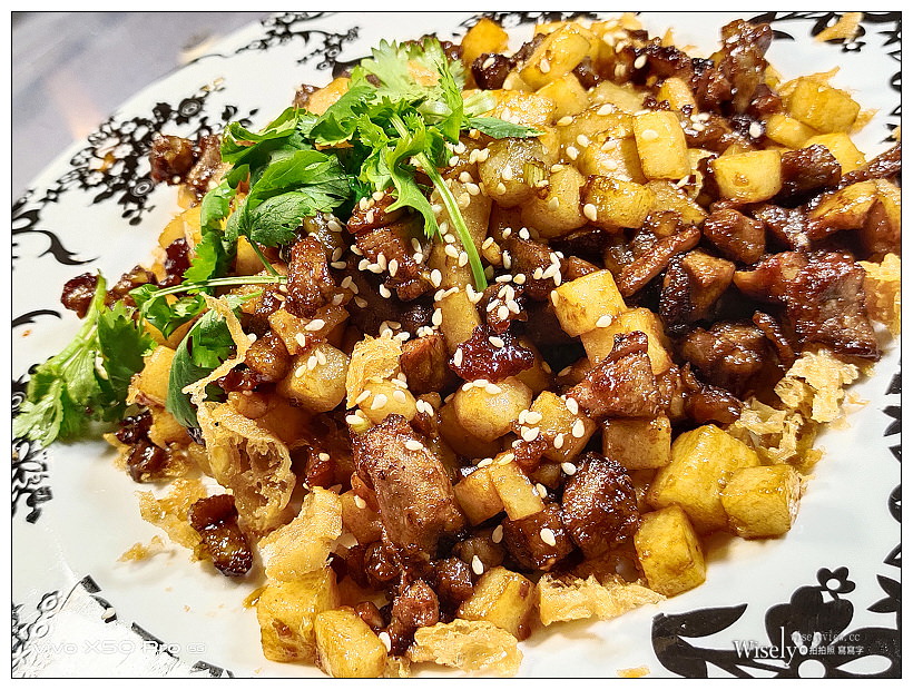 台北華國大飯店。帝國會館︱秋潮食蟹祭：過海香辣蟹、黃金咖哩蟹、鮮蟹粉絲煲，必嚐一鴨三吃與港點