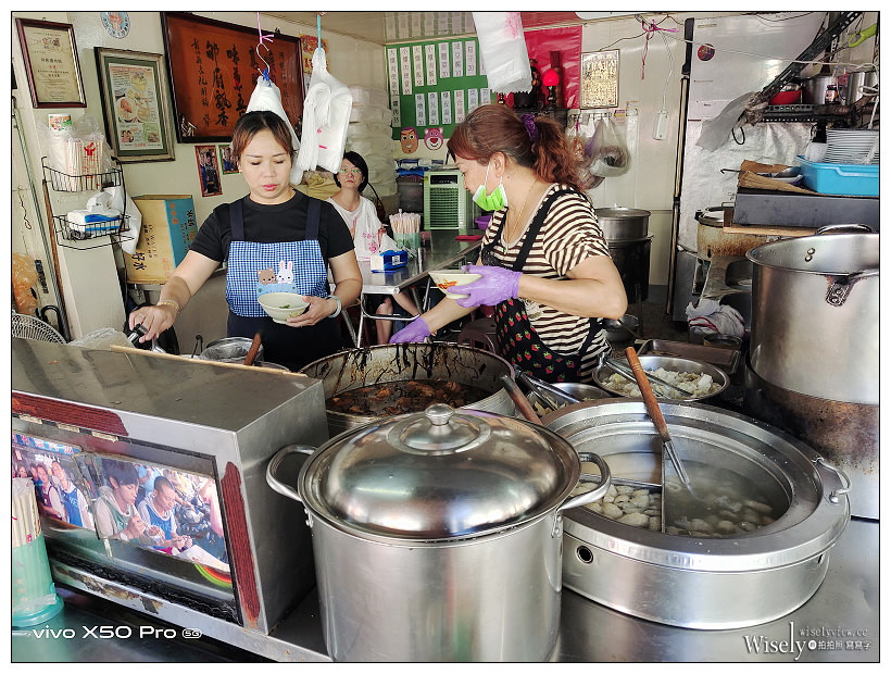 台中西區。第五市場美食︱阿彬爌肉飯、太空紅茶冰:在地人早午餐日常,食尚玩家推薦銅板美食小吃 台中西區。第五市場美食︱阿彬爌肉飯、太空紅茶冰:在地人早午餐日常,食尚玩家推薦銅板美食小吃