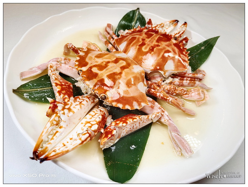 台北中山。歐華軒 中式桌宴︱十人招牌粵菜:龍蝦燒伊麵、蔥油龍虎斑、歐華當紅脆皮雞、吉品鮑魚佛跳牆、蟹粉燴雙菇、紅蓮燉銀耳~捷運圓山站美食 台北中山。歐華軒 中式桌宴︱十人招牌粵菜:龍蝦燒伊麵、蔥油龍虎斑、歐華當紅脆皮雞、吉品鮑魚佛跳牆、蟹粉燴雙菇、紅蓮燉銀耳~捷運圓山站美食