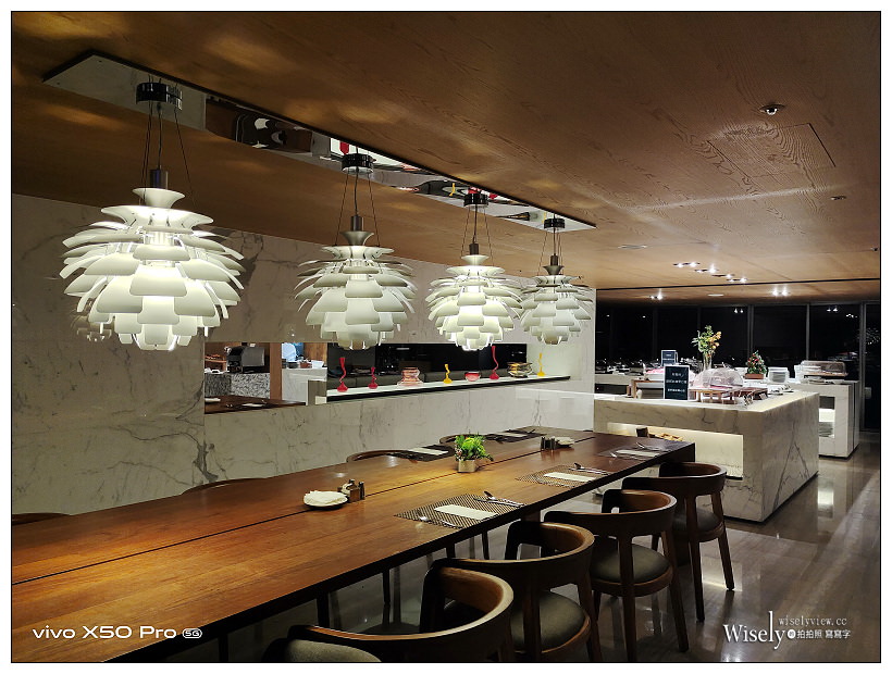 慕軒飯店自助餐。GUSTOSO餐廳︱12月戰斧牛排饗宴吃到飽，用餐加送澎湖大明蝦～捷運信義安和站美食