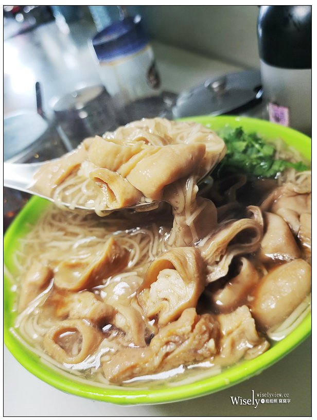 宜蘭美食。礁溪古早味大腸麵線︱湯鮮料多份量足，在地30年古早味市場小吃～礁溪早餐 x 宜蘭美食