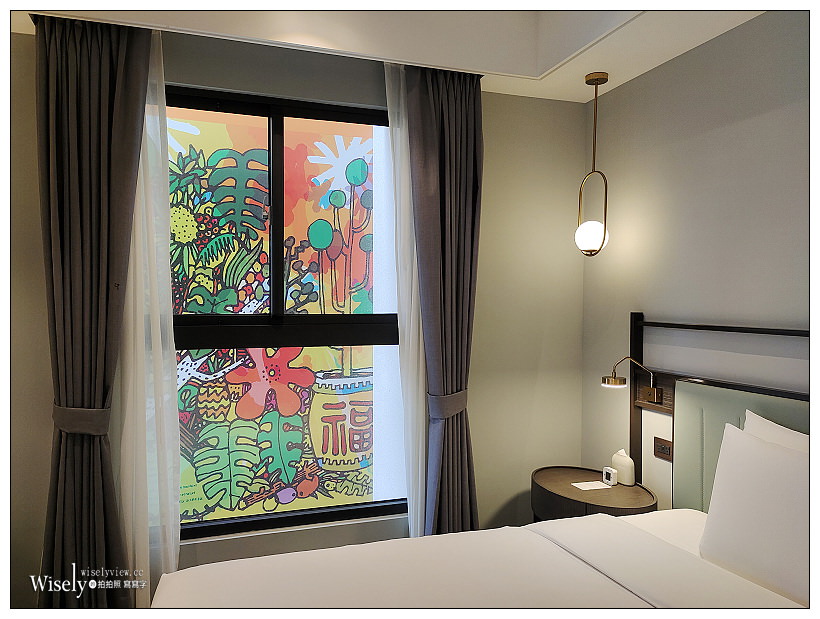 高雄新興。JOHO HOTEL︱相鄰車站捷運的精品酒店，半自助早餐午茶誠意十足，設施齊全高檔服務佳，頂樓夜景也很棒~高雄車站住宿推薦