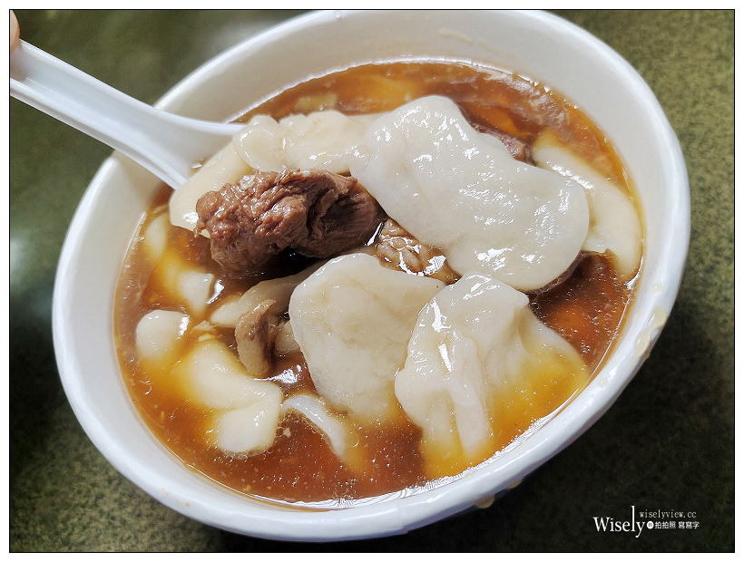 高雄三民。許記蒸餃︱現點現做飽滿內饀老麵口感,麵糰排骨也很厲害~高雄火車站美食 x 三民區美食 高雄三民。許記蒸餃︱現點現做飽滿內饀老麵口感,麵糰排骨也很厲害~高雄火車站美食 x 三民區美食