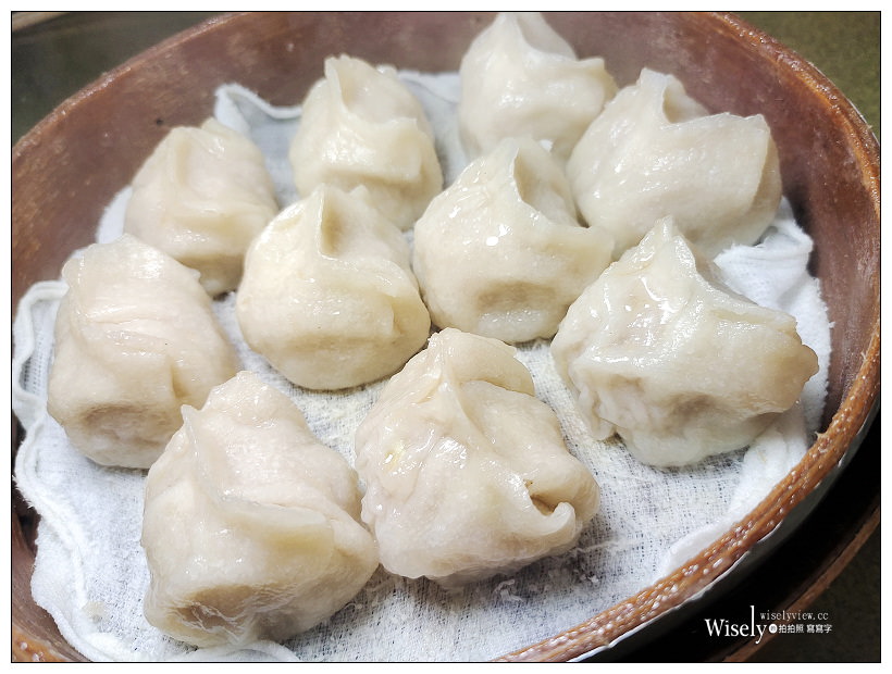 高雄三民。許記蒸餃︱現點現做飽滿內饀老麵口感,麵糰排骨也很厲害~高雄火車站美食 x 三民區美食 高雄三民。許記蒸餃︱現點現做飽滿內饀老麵口感,麵糰排骨也很厲害~高雄火車站美食 x 三民區美食