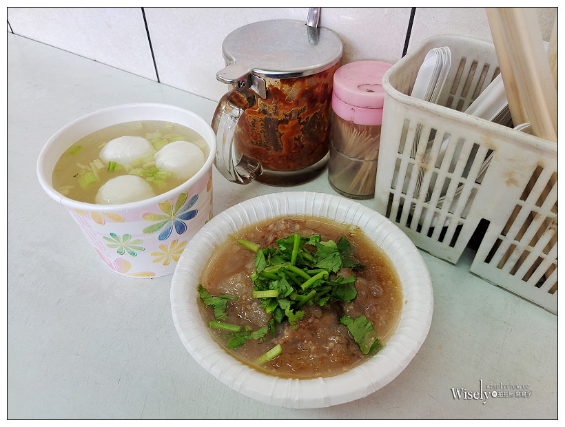 台北內湖。湖光市場成功肉圓︱捷運內湖站人氣排隊老店～捷運內湖站美食 x 湖光市場美食 x 內湖美食