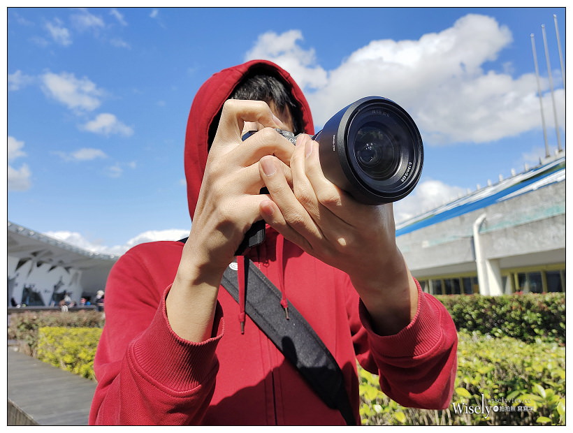 STC FOGRIP 快展手把 for Sony A7c︱輕鬆持握相機方便更換電池，還能直安腳架，售價NT3,000販售中