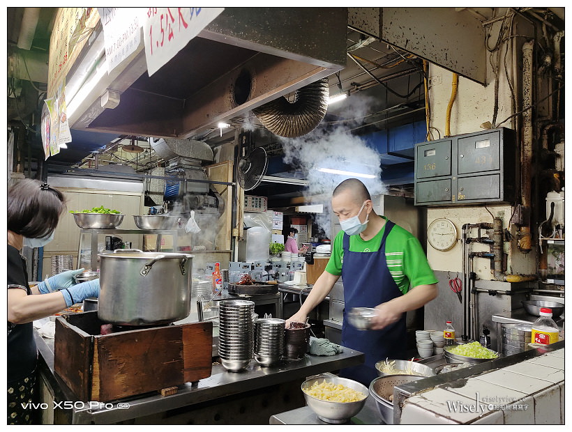 台北北投︱矮仔財魯肉飯 & 營養蚵仔湯︱北投市場︱捷運北投站 台北北投︱矮仔財魯肉飯 & 營養蚵仔湯︱北投市場︱捷運北投站
