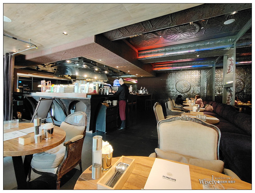 台北松山。333 Restaurant & Bar ︱九點開始暢飲紅白啤酒早午餐，還有松露薯條與單點調酒可享用～捷運南京復興站美食 x 台北小巨蛋美食 x 台北早午餐
