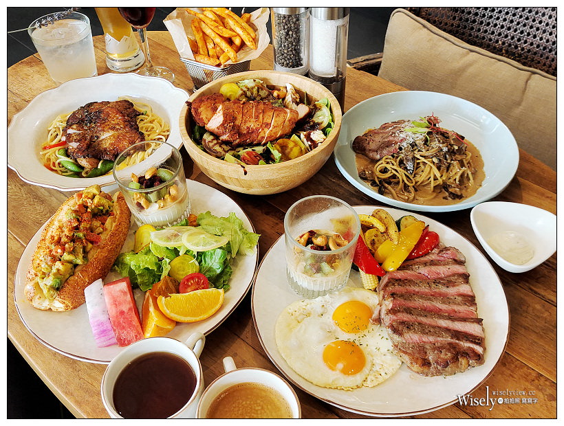 台北松山。333 Restaurant & Bar ︱九點開始暢飲紅白啤酒早午餐，還有松露薯條與單點調酒可享用～捷運南京復興站美食 x 台北小巨蛋美食 x 台北早午餐