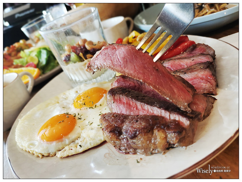 台北松山。333 Restaurant & Bar ︱九點開始暢飲紅白啤酒早午餐，還有松露薯條與單點調酒可享用～捷運南京復興站美食 x 台北小巨蛋美食 x 台北早午餐