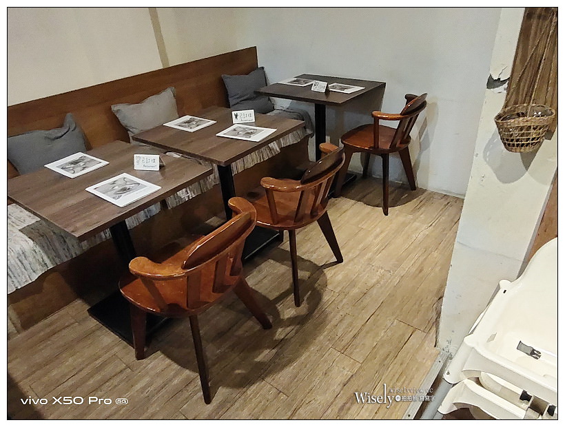 台北大同。Poffertjes Café 荷蘭小鬆餅南西中山店︱可愛店貓早午餐店～捷運中山站美食 x 台北貓咖啡