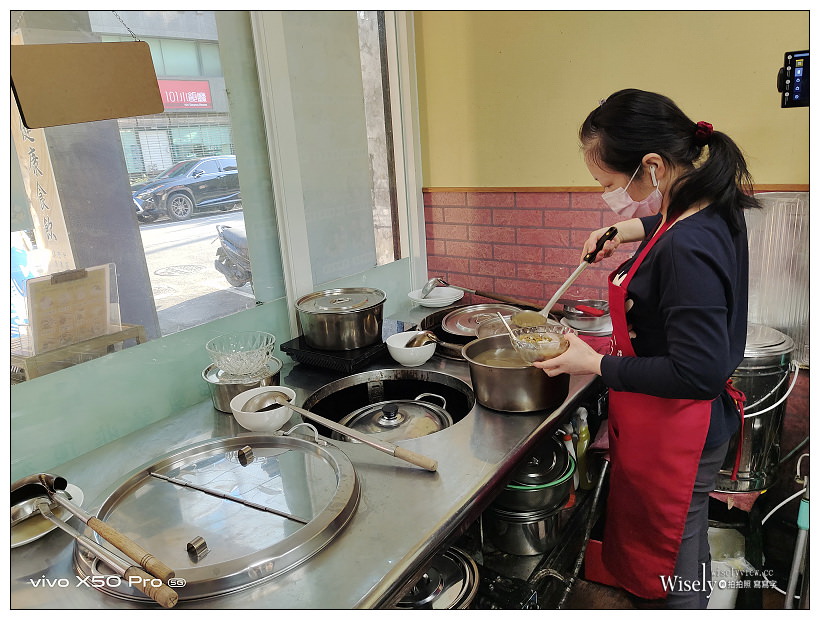 台北南港。天菊健康食飲：豆花、仙草、剉冰、甜湯︱獨特風味紮實口感的手工豆花～捷運南港站美食