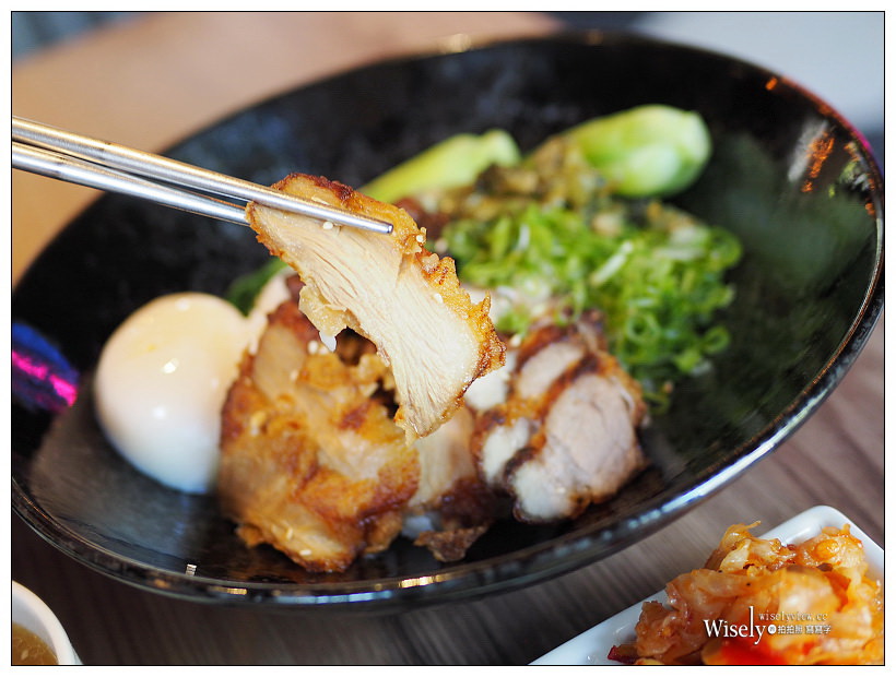 已歇業。隱世新樂園︱限量澳洲和牛製作的三寶牛肉麵，以及溫體豬五花與松阪肉的炸燒肉飯，超值商業午餐與松菸美食～捷運市政府站美食 x 松菸牛肉麵