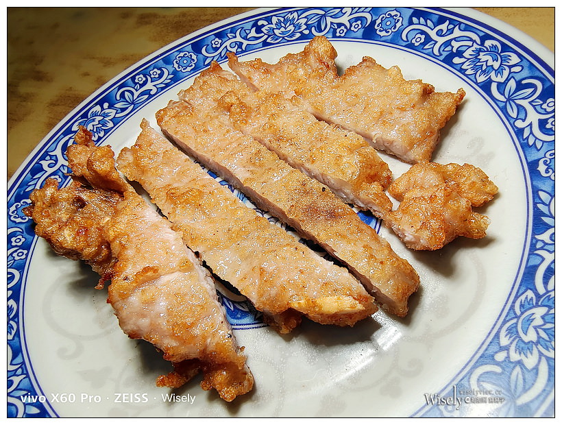 新北新店。旺達熱炒︱排骨飯、牛肉炒飯&炒碼麵，百元平價熱炒～捷運七張站美食 x 新店百元熱炒