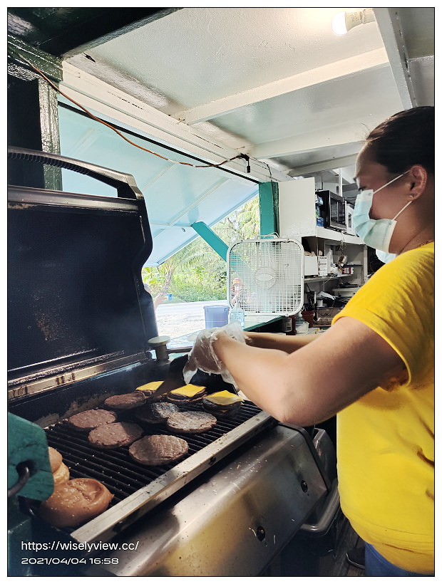 帛琉美食。Bem Ermii Burgers & Fries (Airai, Palau)︱現做餐車炭烤牛肉漢堡，在地導遊激推人氣小吃