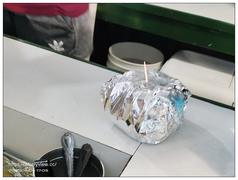 帛琉美食。Bem Ermii Burgers & Fries (Airai, Palau)︱現做餐車炭烤牛肉漢堡，在地導遊激推人氣小吃