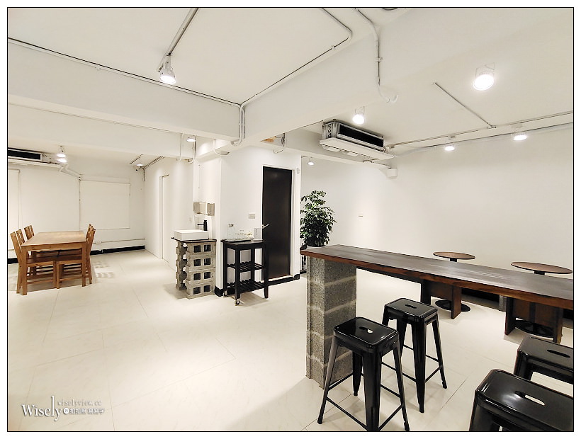 新北中和。果園先生 屏南商行︱百分百不加糖與水的原味果汁、自家烘焙手沖咖啡、限量甜點輕食～捷運景安站美食 x 中和咖啡店 x 中和現打果汁 x 烘爐地轉運站美食