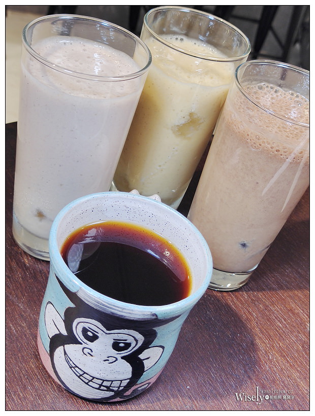 新北中和。果園先生 屏南商行︱百分百不加糖與水的原味果汁、自家烘焙手沖咖啡、限量甜點輕食～捷運景安站美食 x 中和咖啡店 x 中和現打果汁 x 烘爐地轉運站美食