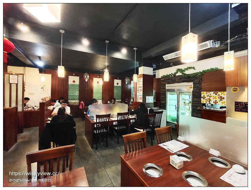 新北新店。福鼎涮涮鍋︱開鍋送肉平價日式火鍋，冰品冷飲甜點吃到飽，相鄰建國市場與耕莘醫院～捷運七張站美食 x 新店建國路美食 x 新店火鍋