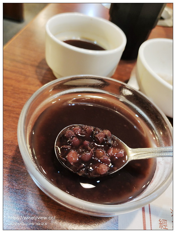 新北新店。福鼎涮涮鍋︱開鍋送肉平價日式火鍋，冰品冷飲甜點吃到飽，相鄰建國市場與耕莘醫院～捷運七張站美食 x 新店建國路美食 x 新店火鍋