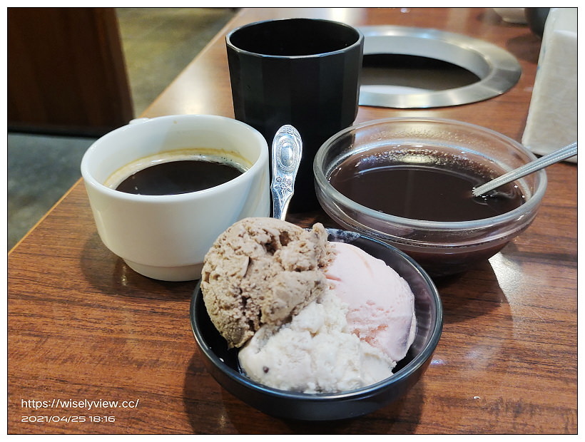 新北新店。福鼎涮涮鍋︱開鍋送肉平價日式火鍋，冰品冷飲甜點吃到飽，相鄰建國市場與耕莘醫院～捷運七張站美食 x 新店建國路美食 x 新店火鍋