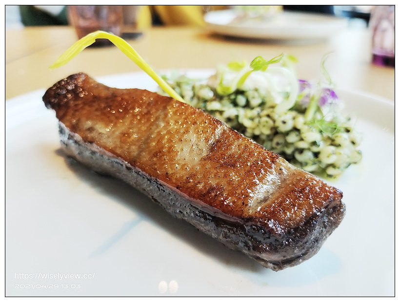 南港老爺行旅。Soft Ktichen︱2021春季全新套餐料理：十六味低溫鴨胸搭青醬薏仁燉飯、羅西尼牛排襯白蘭地櫻桃醬汁～捷運南港軟體園區站美食