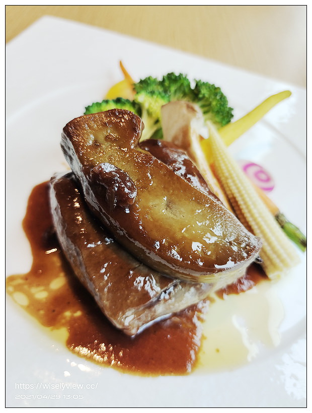 南港老爺行旅。Soft Ktichen︱2021春季全新套餐料理：十六味低溫鴨胸搭青醬薏仁燉飯、羅西尼牛排襯白蘭地櫻桃醬汁～捷運南港軟體園區站美食