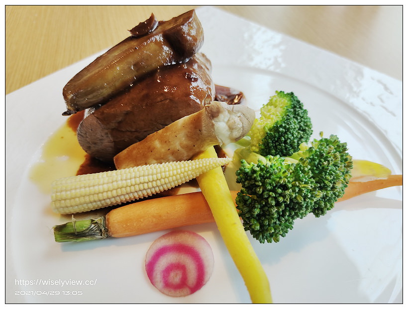 南港老爺行旅。Soft Ktichen︱2021春季全新套餐料理：十六味低溫鴨胸搭青醬薏仁燉飯、羅西尼牛排襯白蘭地櫻桃醬汁～捷運南港軟體園區站美食