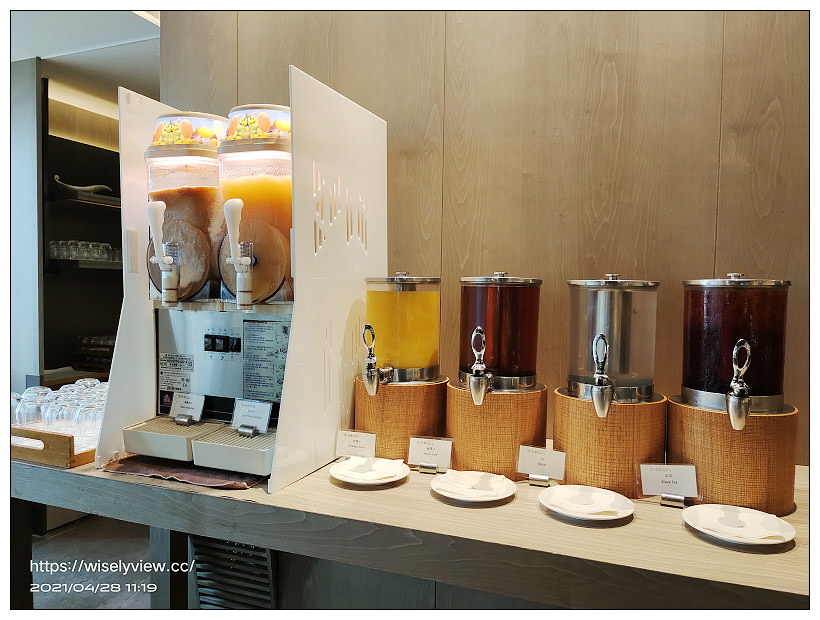 台北新板希爾頓飯店 悅市集。Semi Buffet 2021︱360元主餐加送吃到飽甜點沙拉吧～捷運板橋站美食