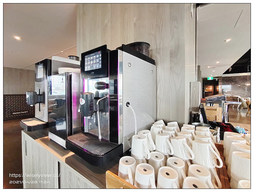 台北新板希爾頓飯店 悅市集。Semi Buffet 2021︱360元主餐加送吃到飽甜點沙拉吧～捷運板橋站美食