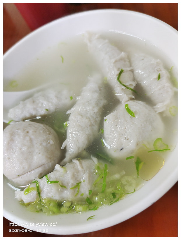 新北板橋。林員大粒肉圓 府中總店︱在地三十多年老字號，內饀多樣醬料夠味～捷運府中站美食 x 板橋慈惠宮美食 x 板橋美食 x 黃石市場美食