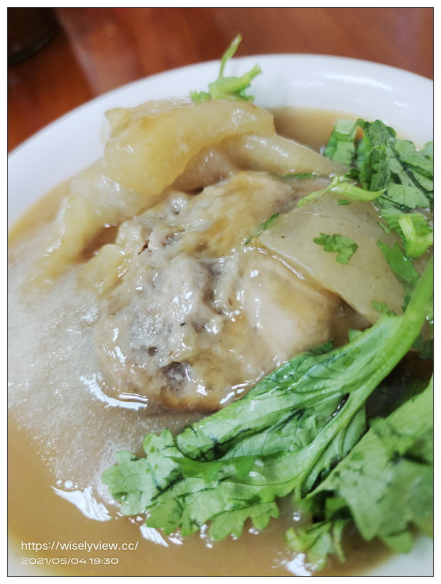 新北板橋。林員大粒肉圓 府中總店︱在地三十多年老字號，內饀多樣醬料夠味～捷運府中站美食 x 板橋慈惠宮美食 x 板橋美食 x 黃石市場美食