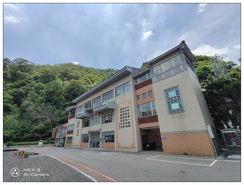桃園景點。石門水庫|嵩台壩頂拍照打卡景點,登高望遠絕佳景色~台灣好行景點 x 桃園自由行 桃園景點。石門水庫|嵩台壩頂拍照打卡景點,登高望遠絕佳景色~台灣好行景點 x 桃園自由行
