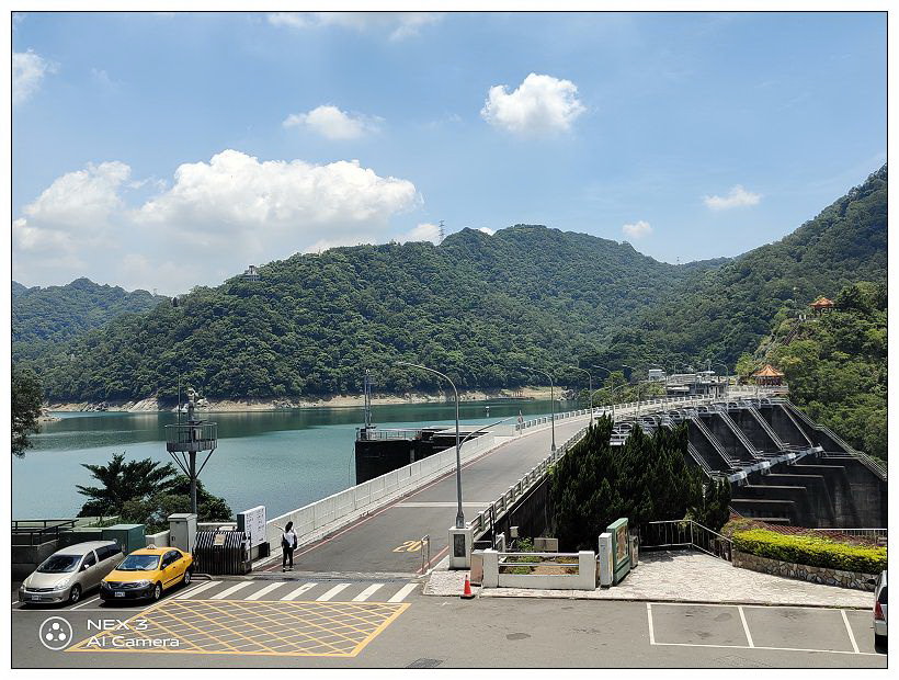 桃園景點。石門水庫|嵩台壩頂拍照打卡景點,登高望遠絕佳景色~台灣好行景點 x 桃園自由行 桃園景點。石門水庫|嵩台壩頂拍照打卡景點,登高望遠絕佳景色~台灣好行景點 x 桃園自由行